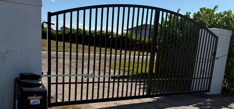Driveway Fence Repair Bryant